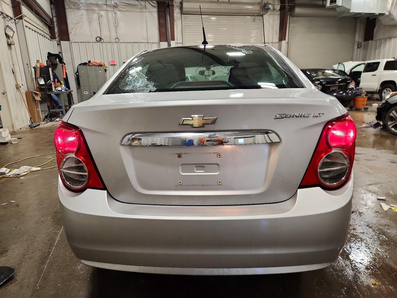 2014 CHEVROLET SONIC LT photo 6