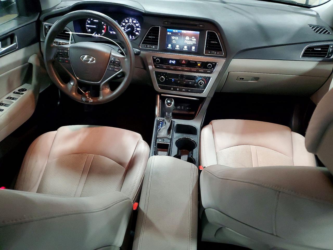 2016 HYUNDAI SONATA SPORT photo 15