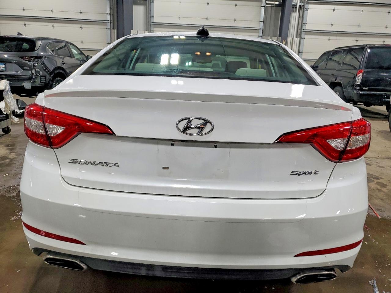 2016 HYUNDAI SONATA SPORT photo 11