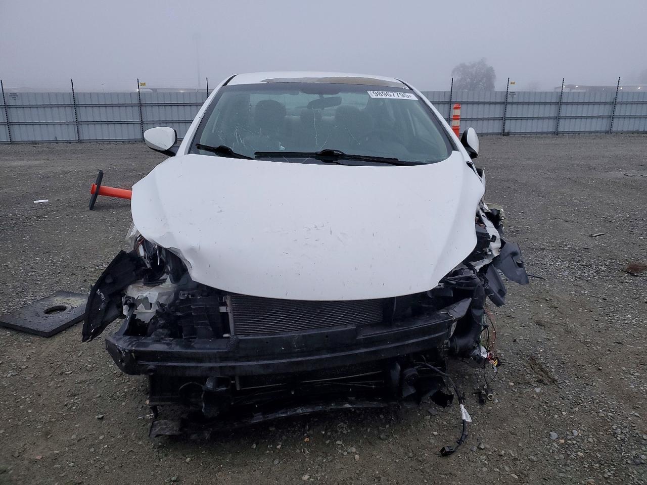 2013 HYUNDAI ELANTRA GLS photo 5
