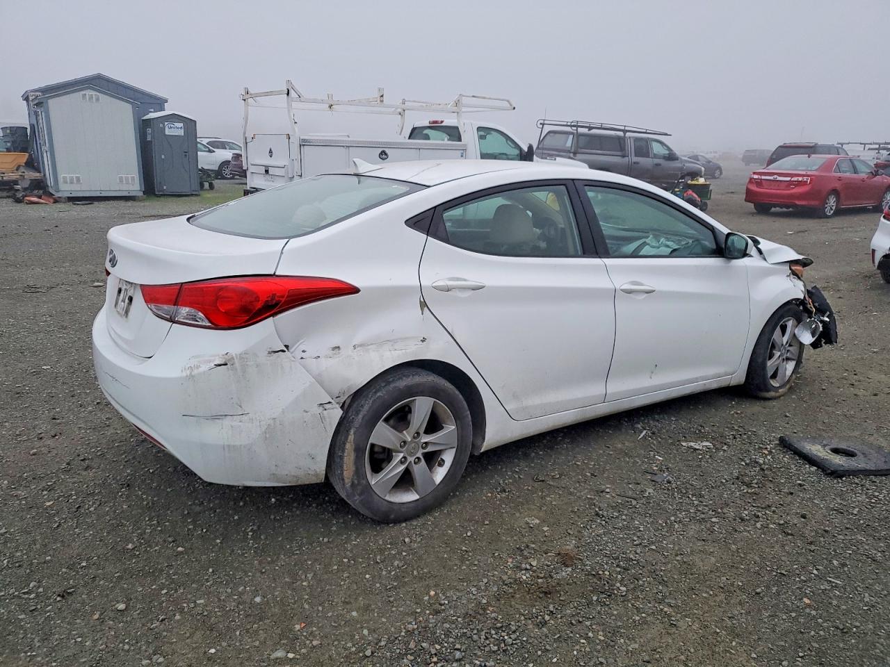 2013 HYUNDAI ELANTRA GLS photo 3