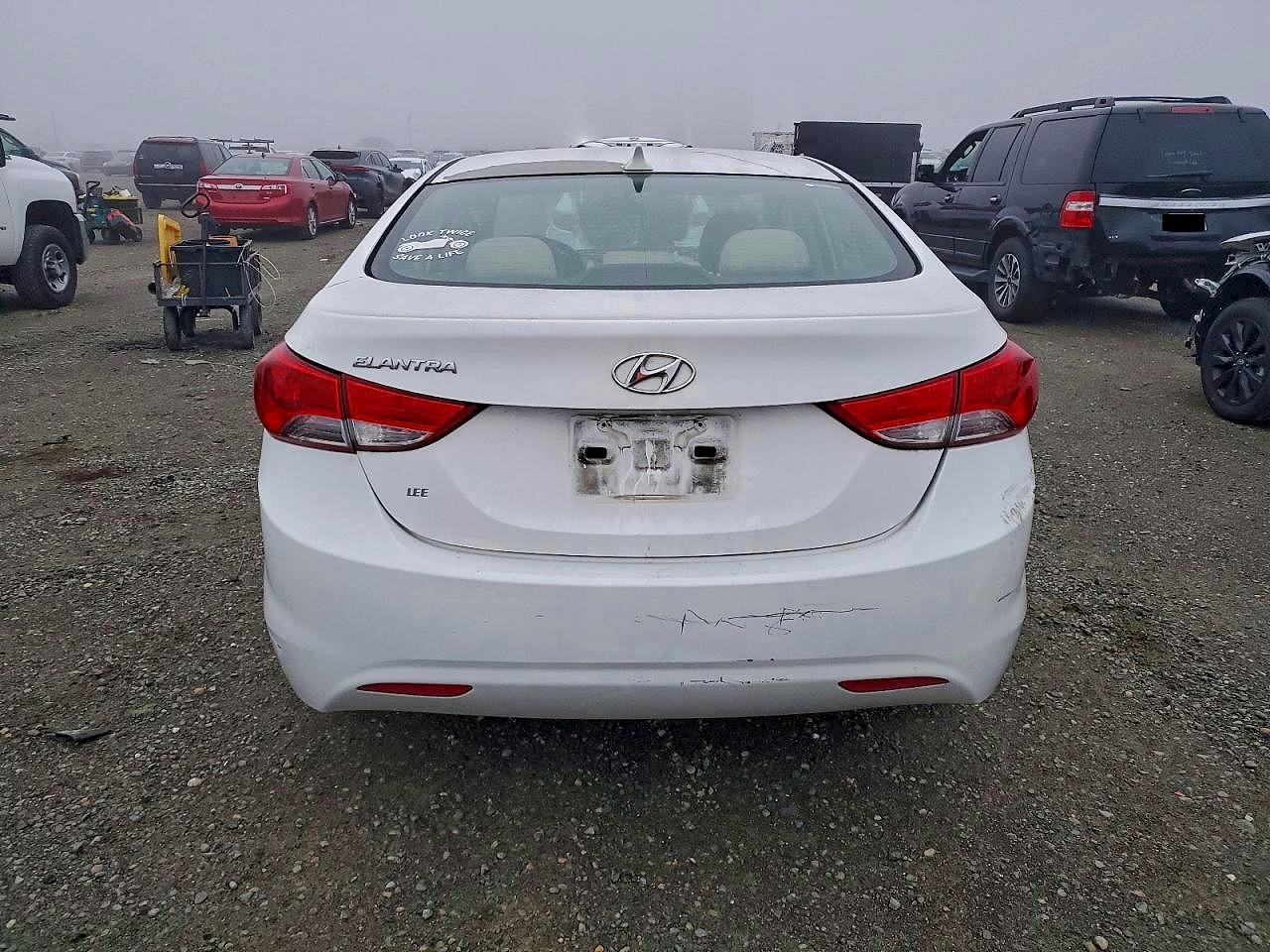 2013 HYUNDAI ELANTRA GLS photo 6