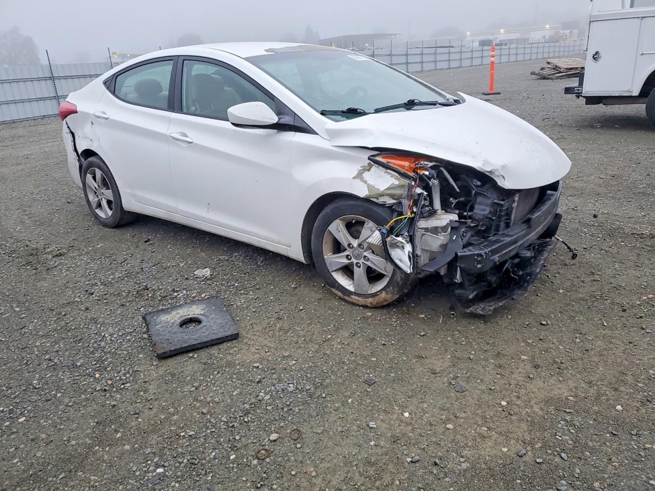 2013 HYUNDAI ELANTRA GLS photo 4