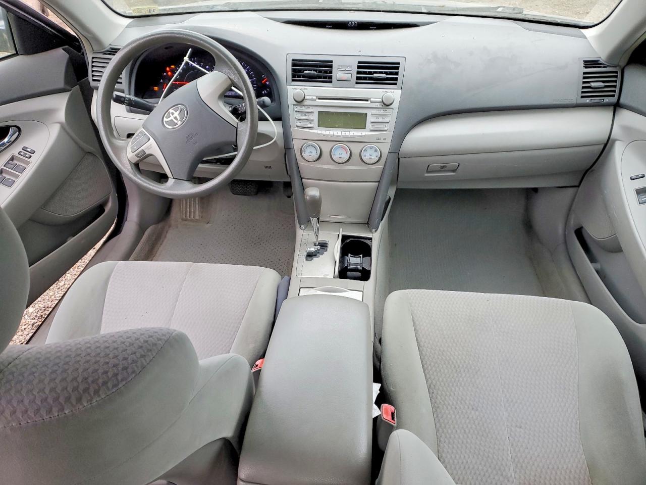 2011 TOYOTA CAMRY BASE photo 8