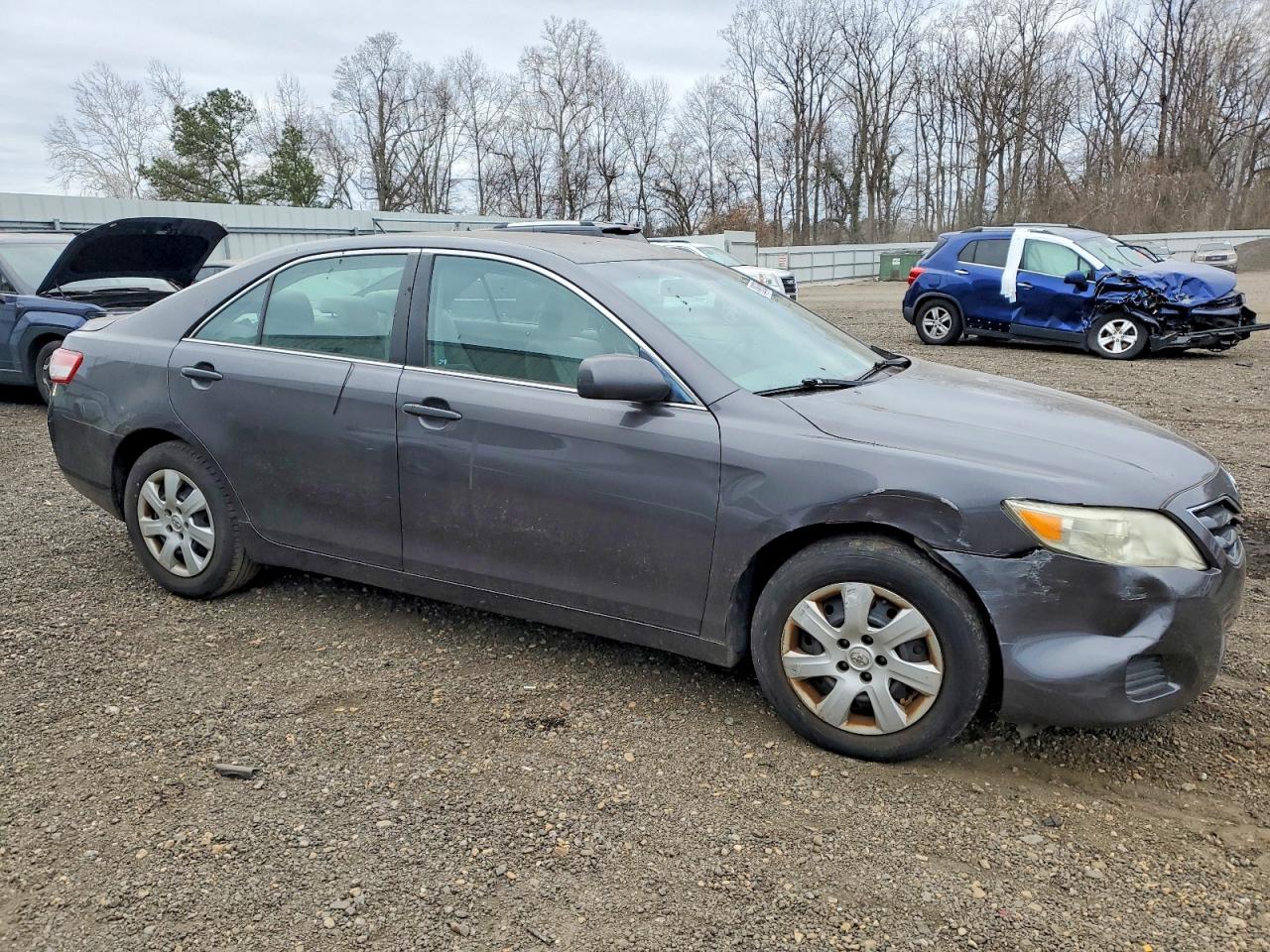 2011 TOYOTA CAMRY BASE photo 4