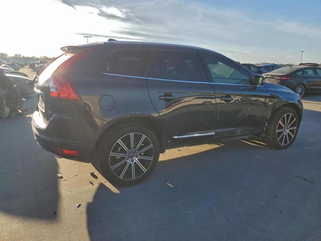 2015 VOLVO XC60 T5 PREMIER photo 3
