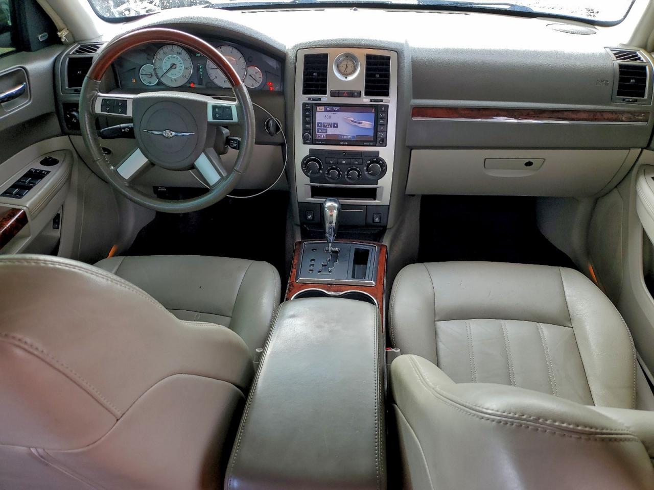 2009 CHRYSLER 300C photo 8
