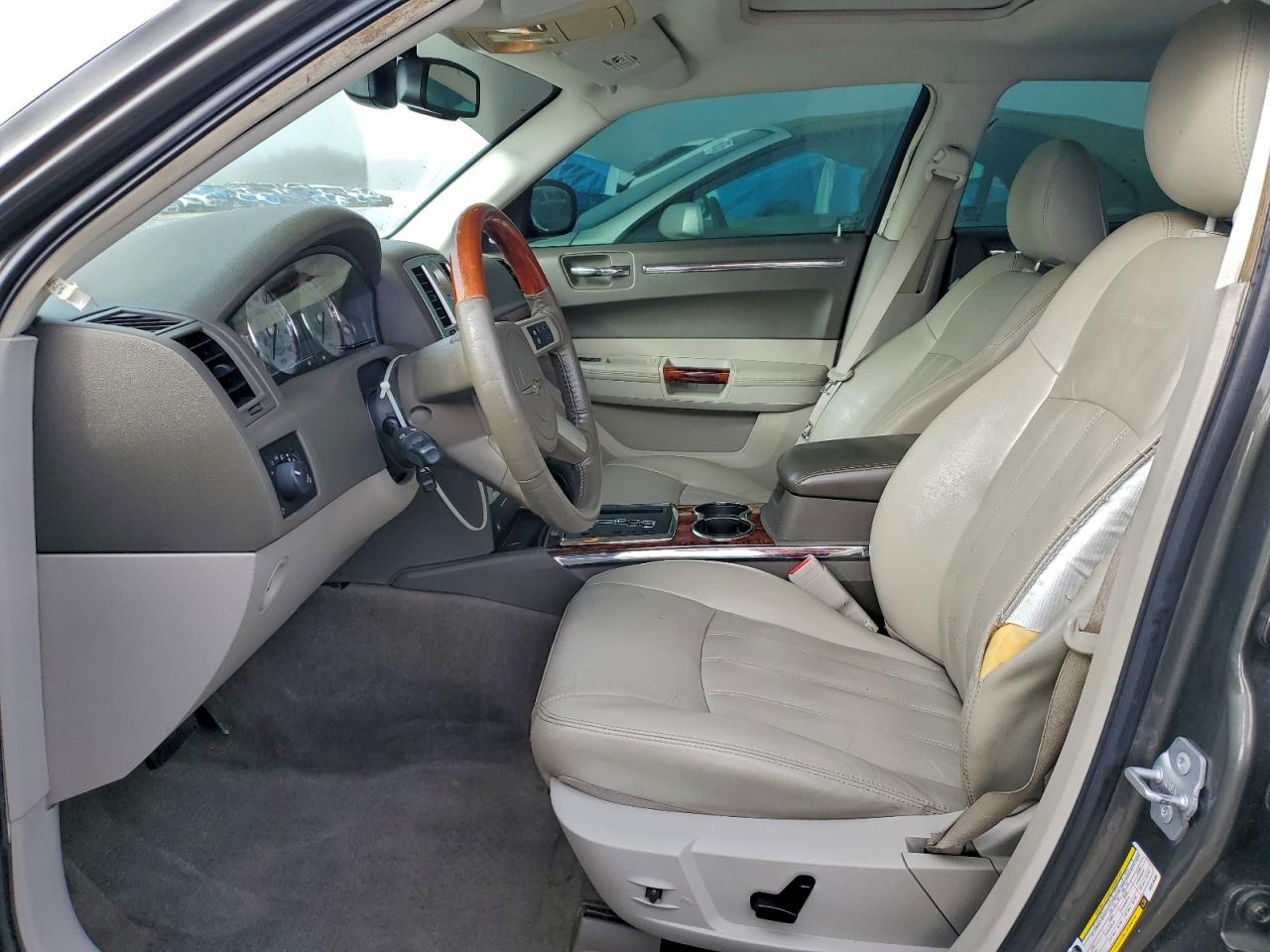 2009 CHRYSLER 300C photo 7