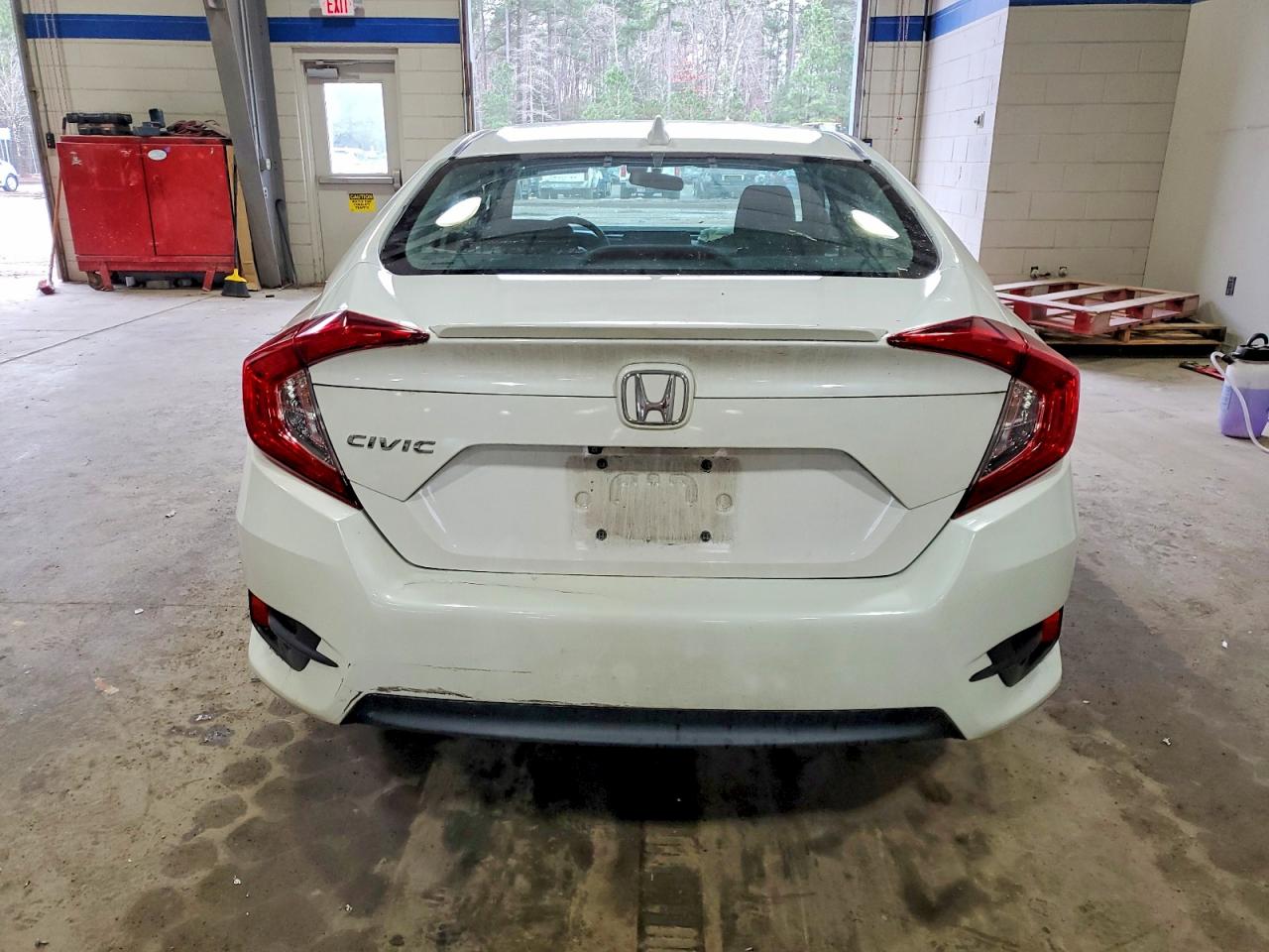 2017 HONDA CIVIC EX photo 6