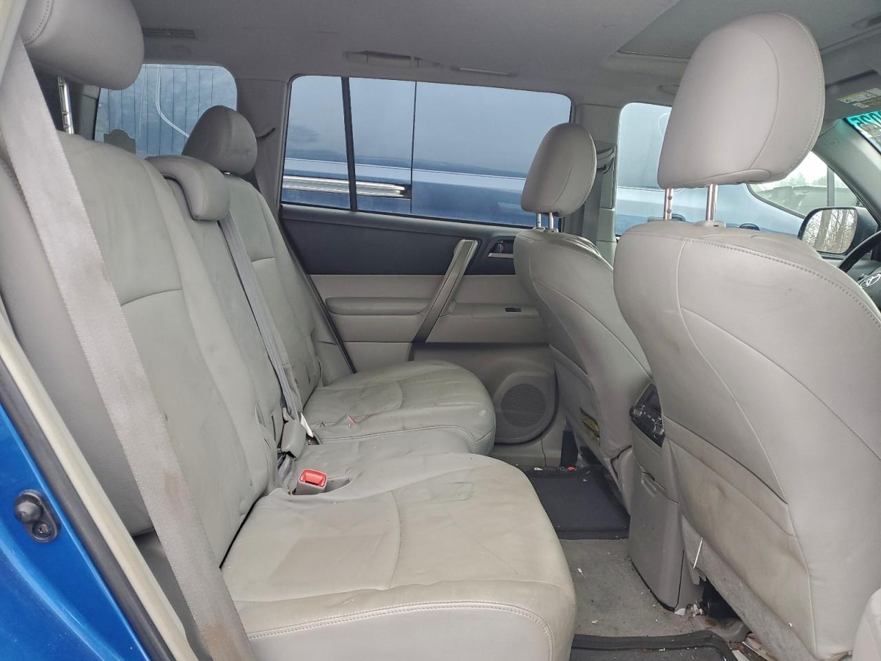 2008 TOYOTA HIGHLANDER SPORT photo 31