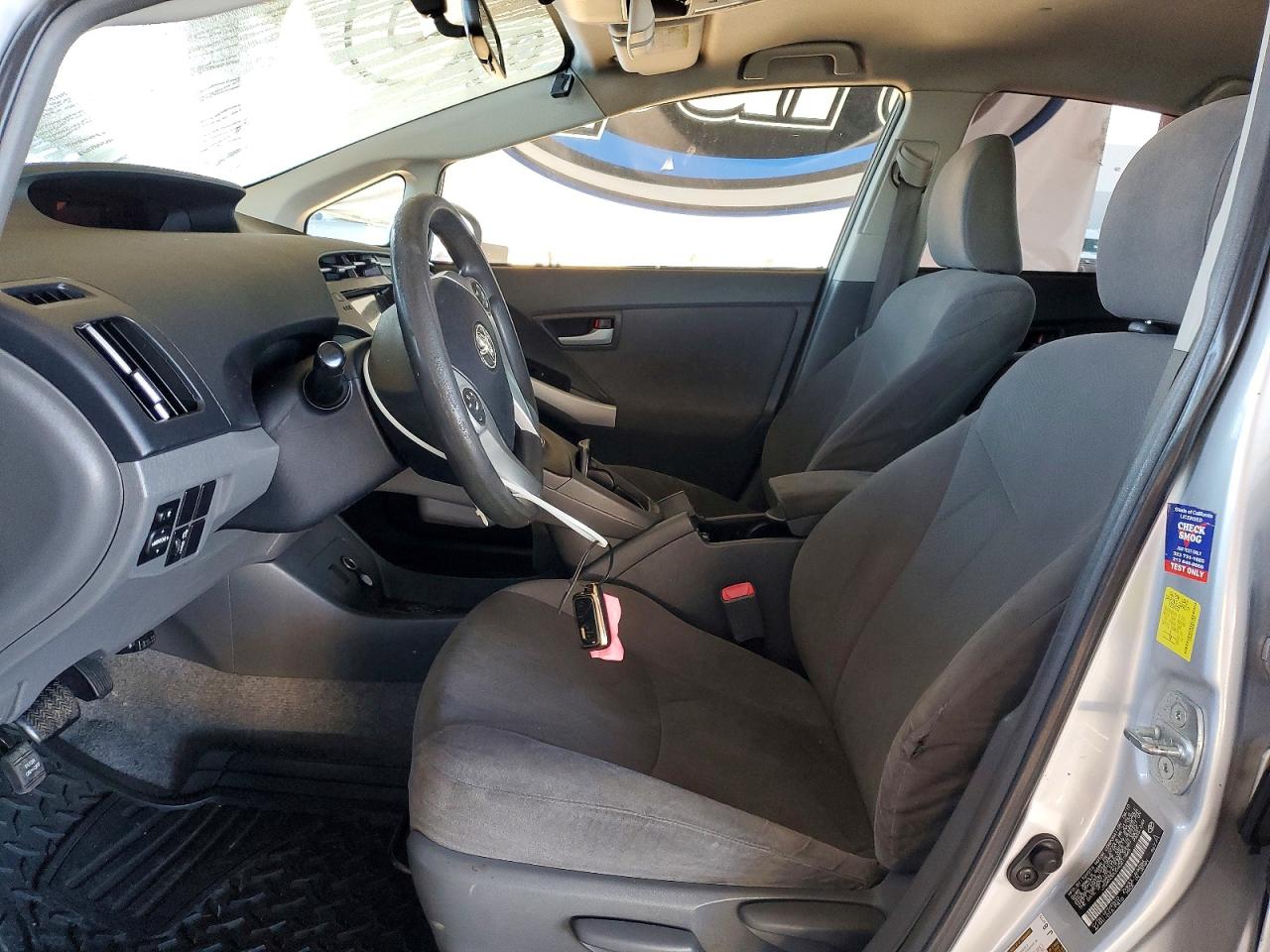 2010 TOYOTA PRIUS photo 13