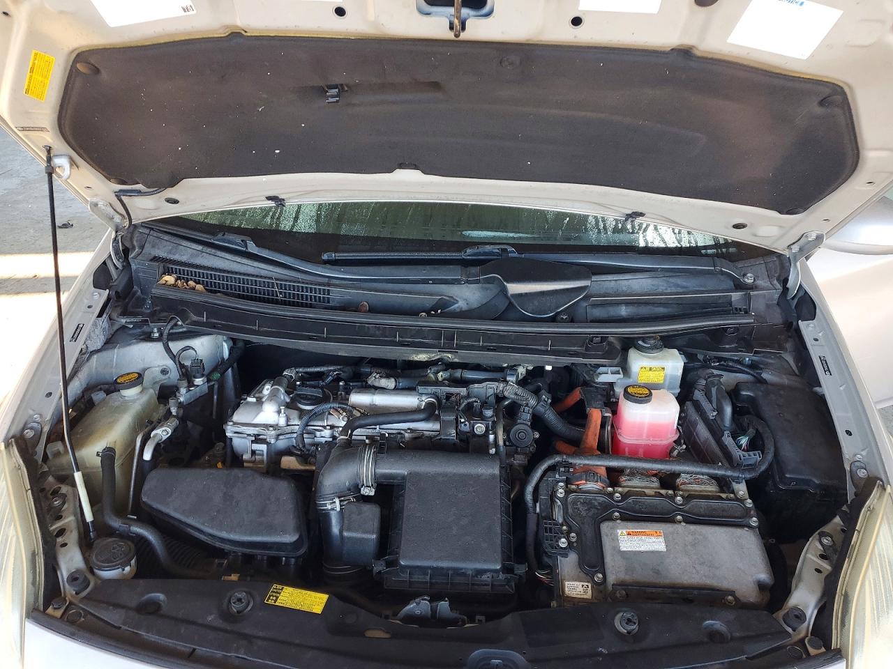 2010 TOYOTA PRIUS photo 21