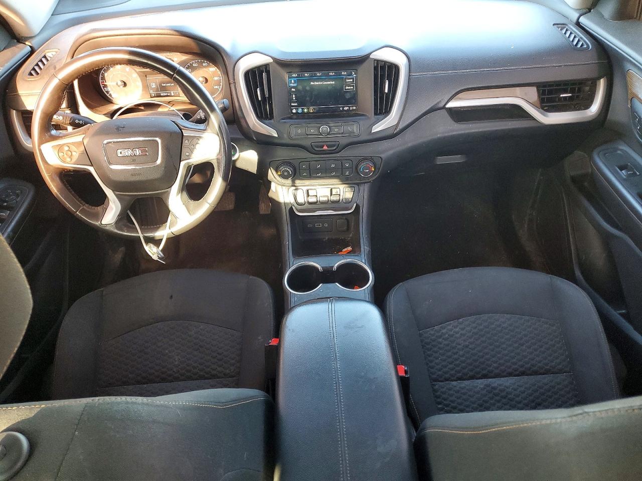 2018 GMC TERRAIN SLE photo 8