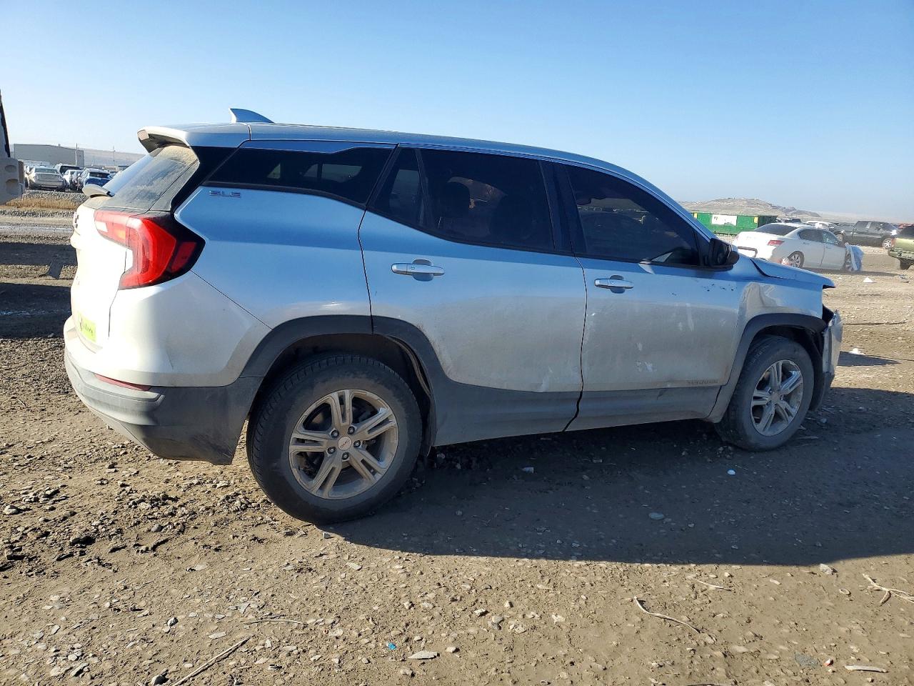 2018 GMC TERRAIN SLE photo 3