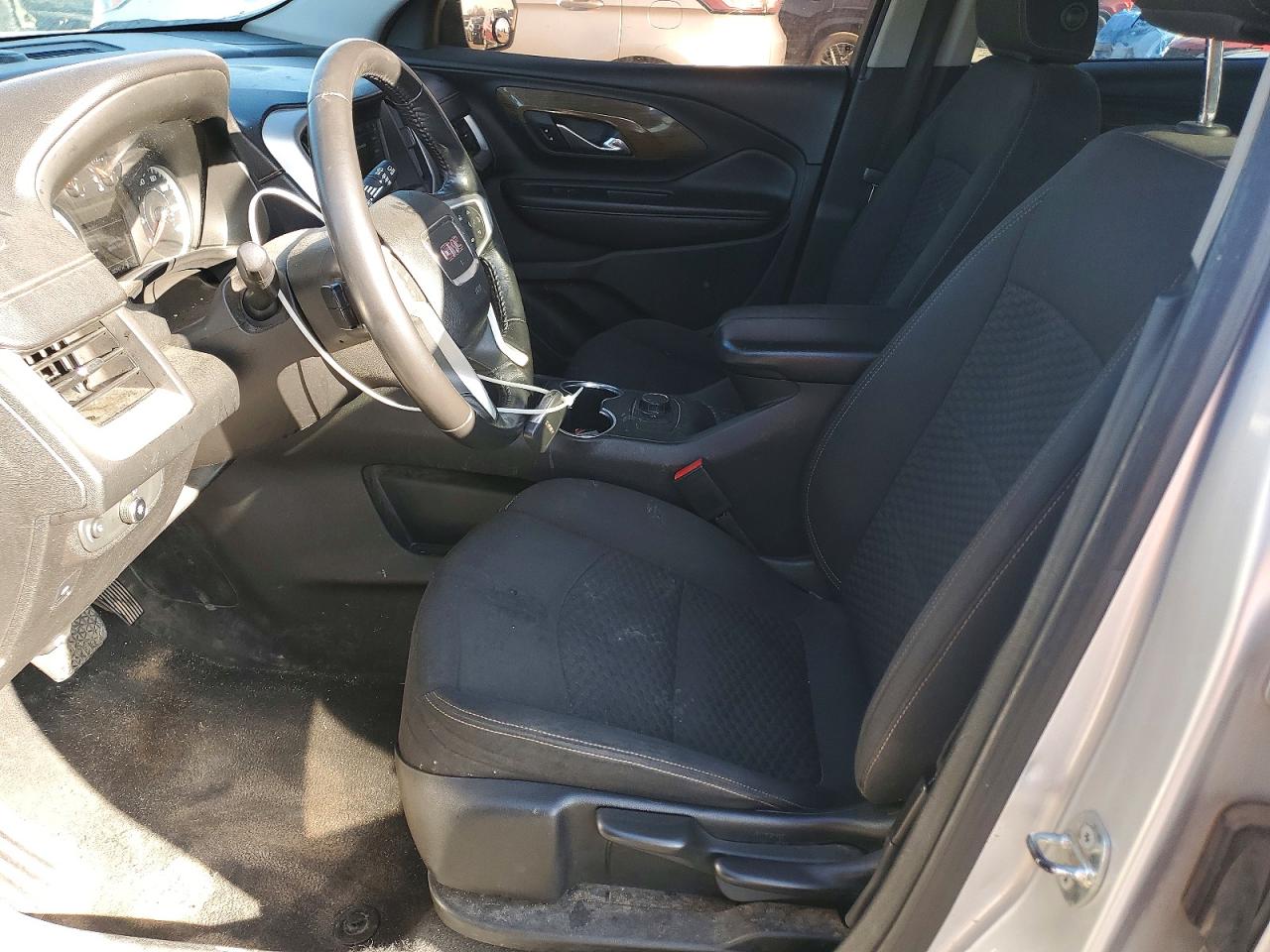 2018 GMC TERRAIN SLE photo 7