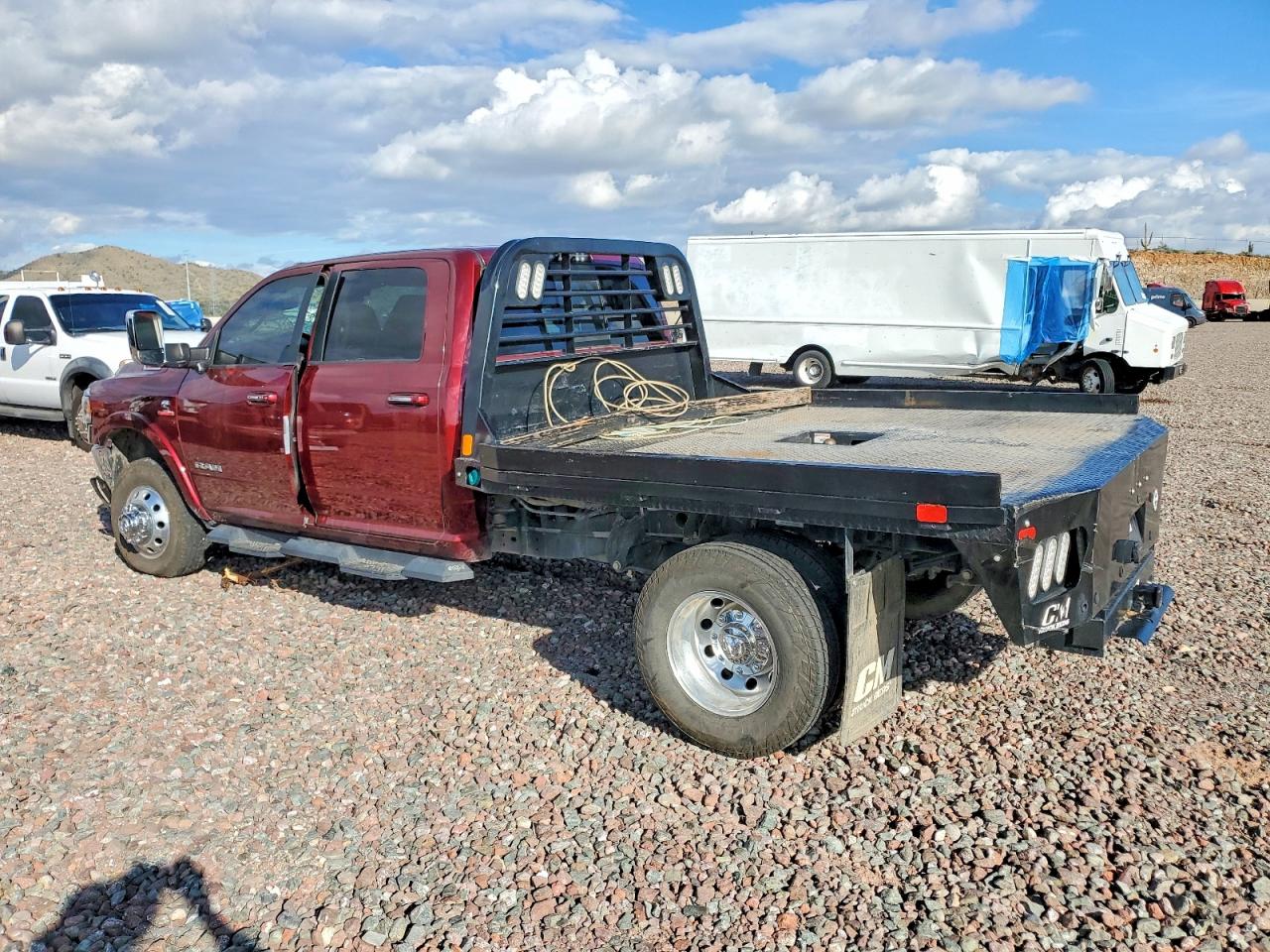 2019 RAM 3500 FLATBED TRUCK photo 2
