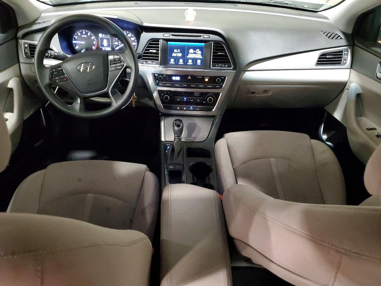 2017 HYUNDAI SONATA SE photo 15
