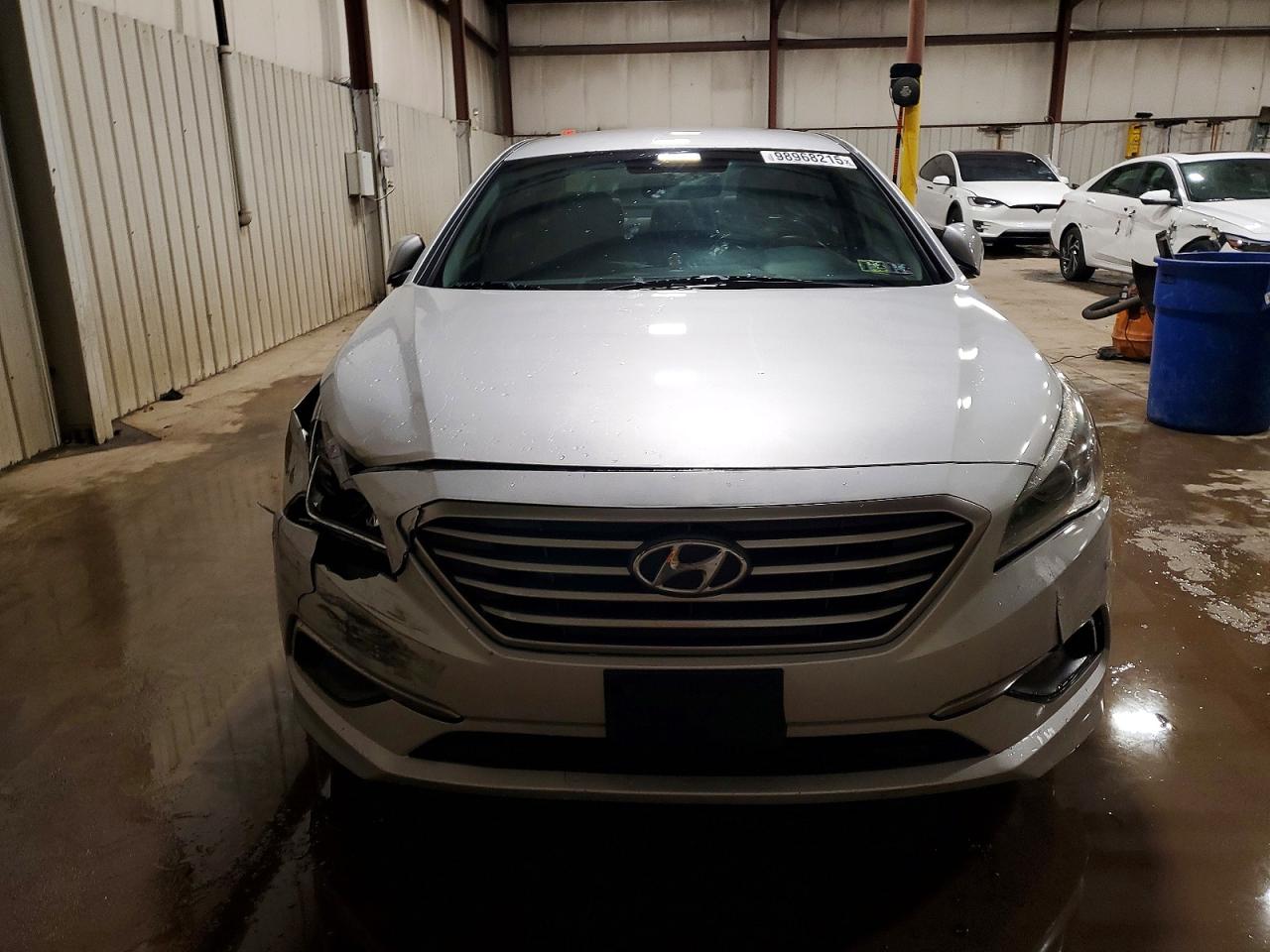 2017 HYUNDAI SONATA SE photo 9