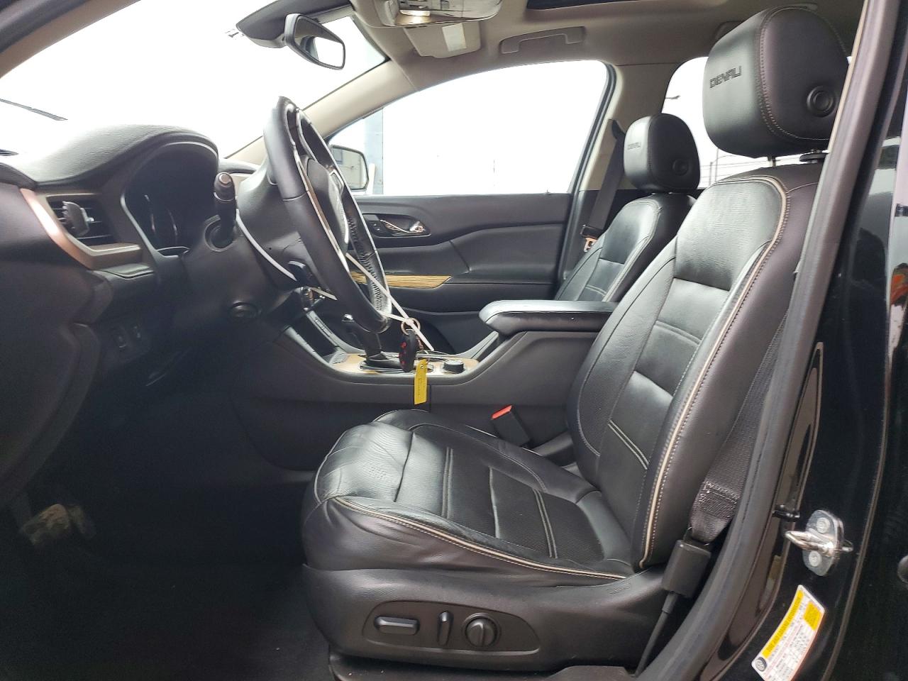 2017 GMC ACADIA DENALI photo 13