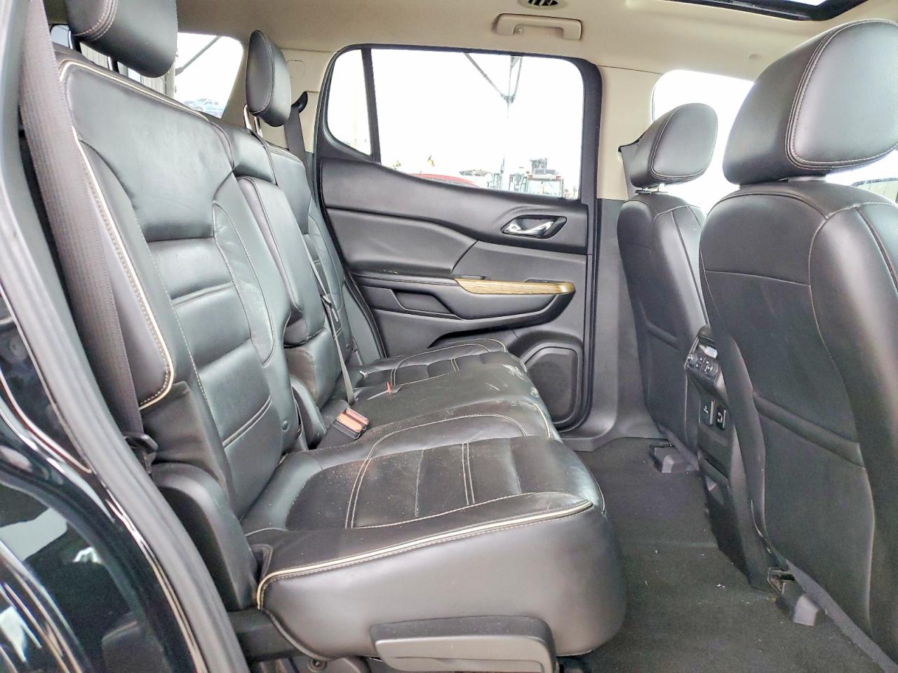 2017 GMC ACADIA DENALI photo 21