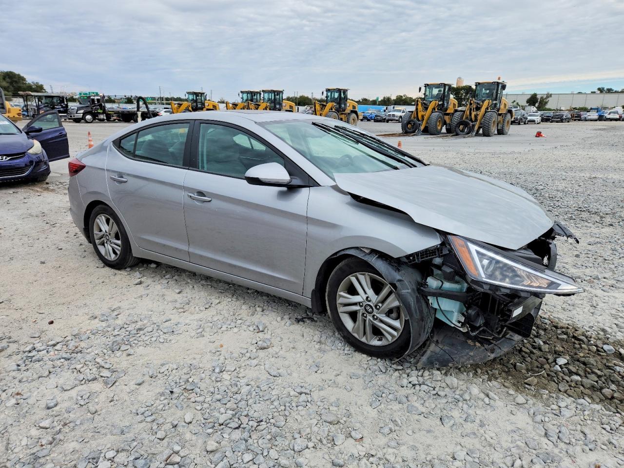 2020 HYUNDAI ELANTRA SEL photo 4