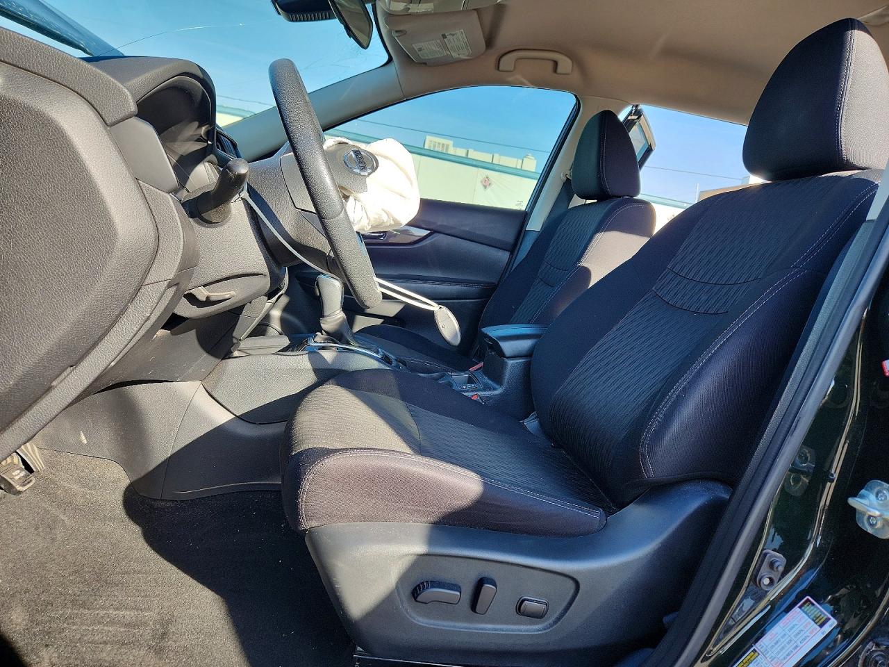 2019 NISSAN ROGUE S photo 7
