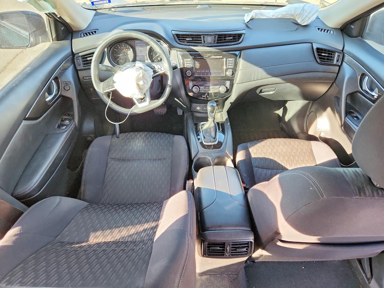 2019 NISSAN ROGUE S photo 8