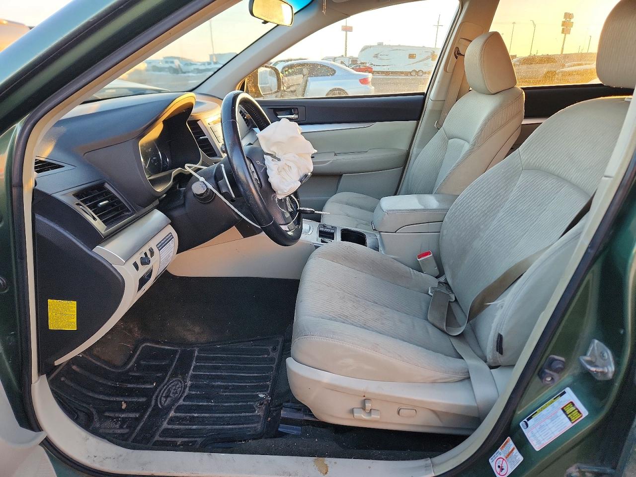 2012 SUBARU OUTBACK 2.5I PREMIUM photo 19