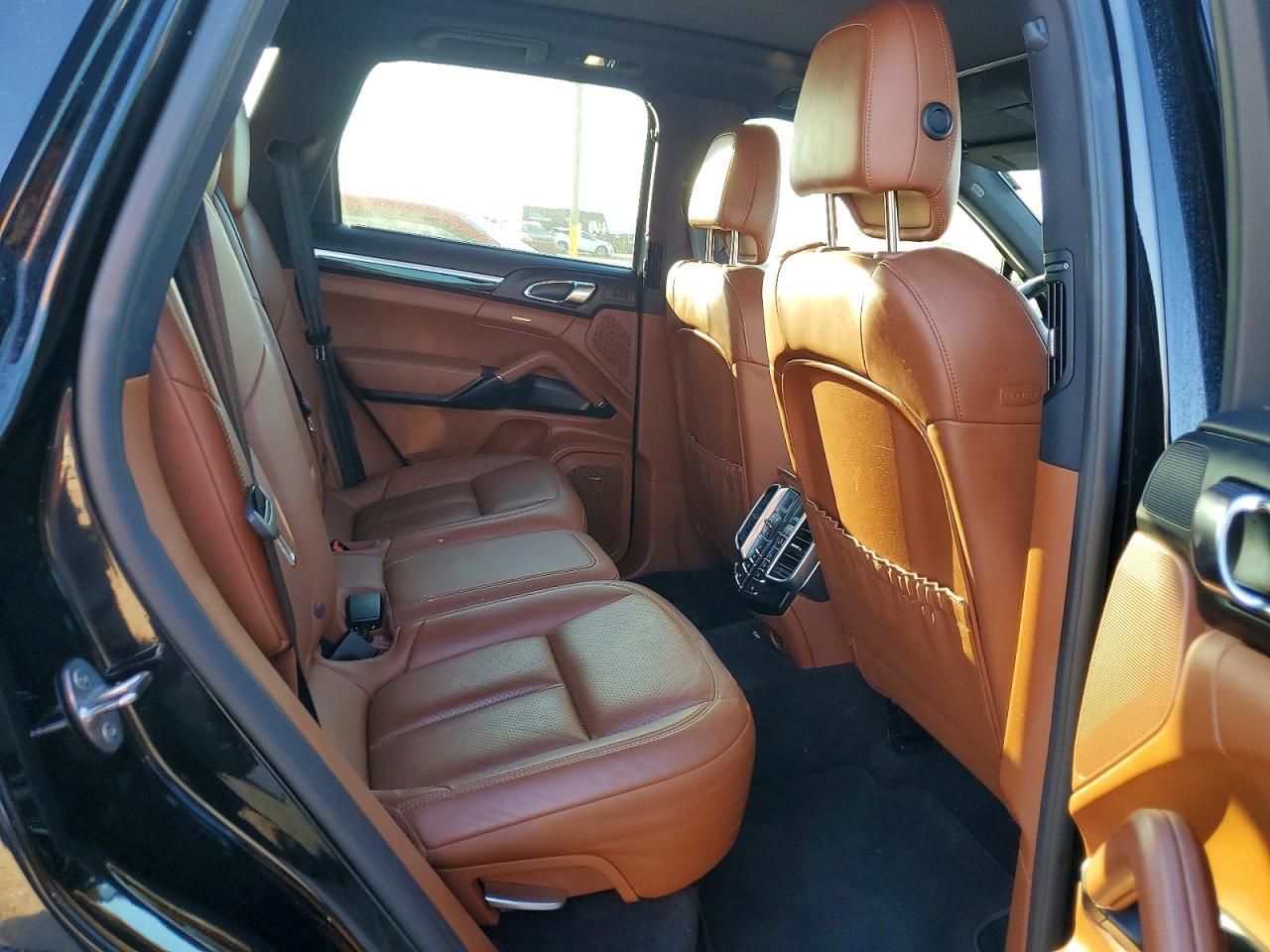 2017 PORSCHE CAYENNE S photo 10