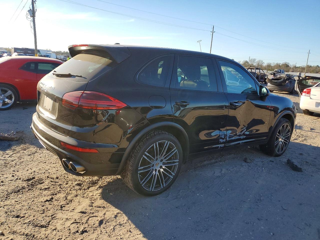 2017 PORSCHE CAYENNE S photo 3
