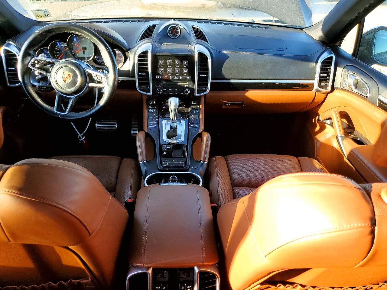2017 PORSCHE CAYENNE S photo 8