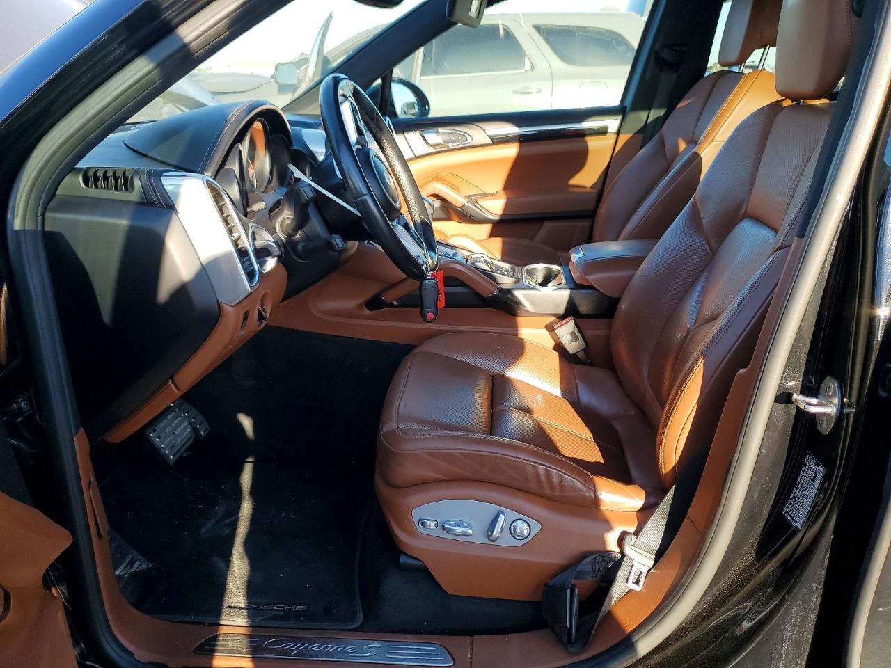 2017 PORSCHE CAYENNE S photo 7