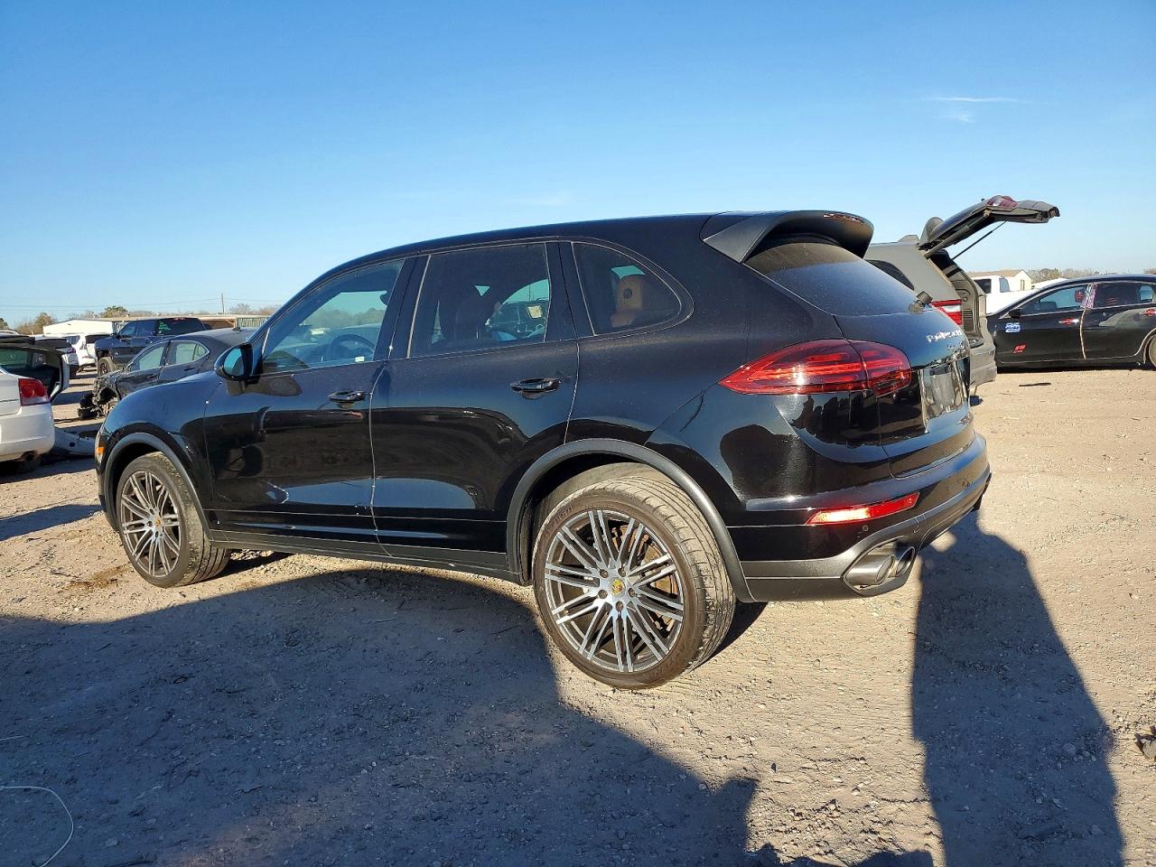 2017 PORSCHE CAYENNE S photo 2