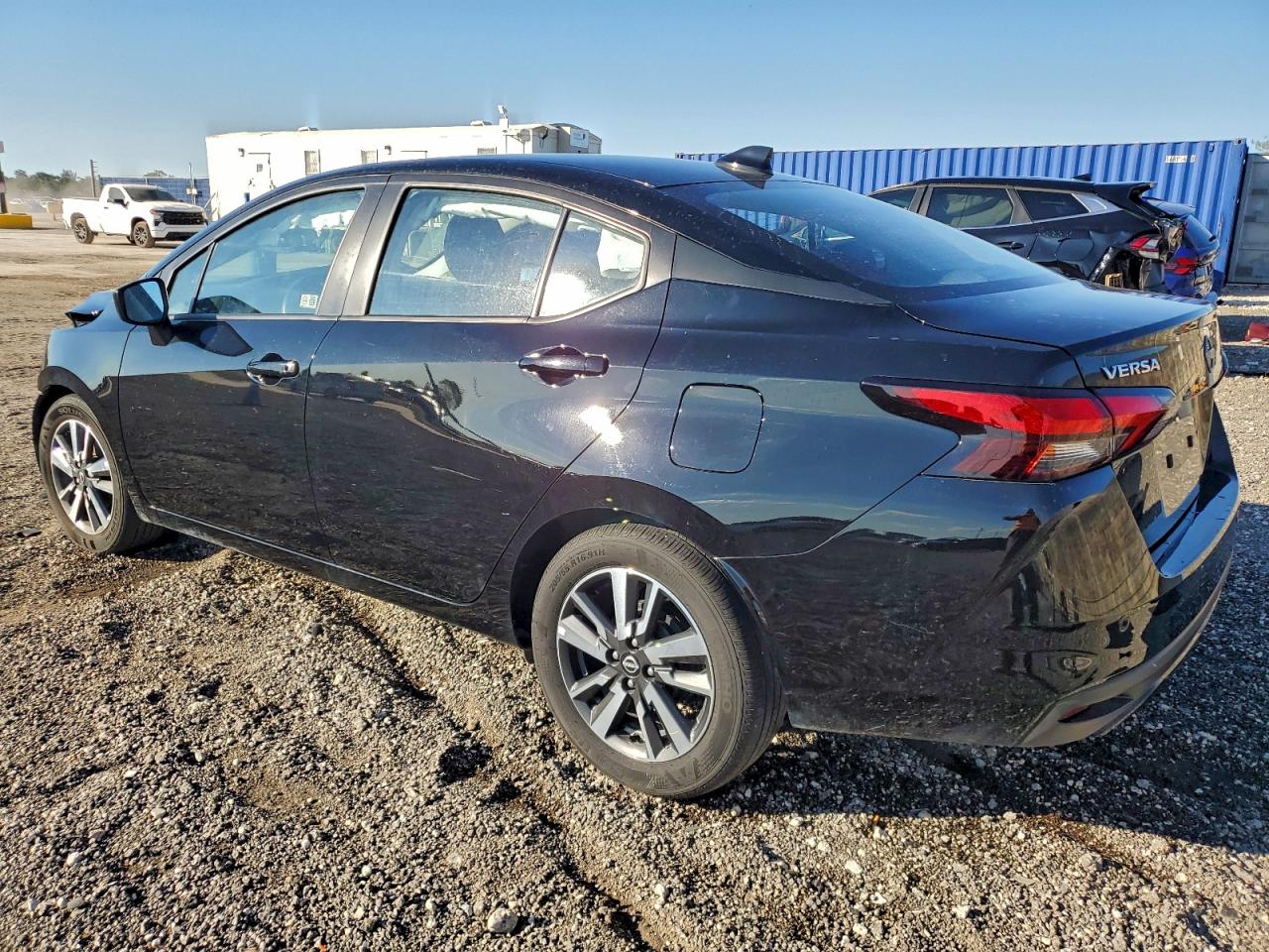 2025 NISSAN VERSA SV photo 3