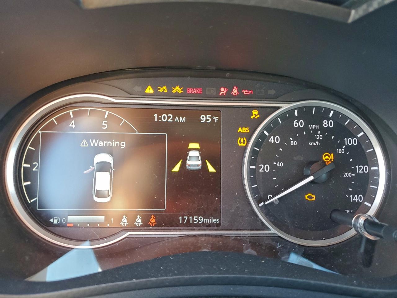 2025 NISSAN VERSA SV photo 17