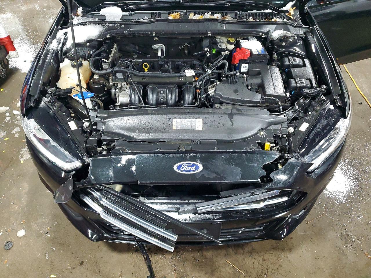 2015 FORD FUSION SE photo 21