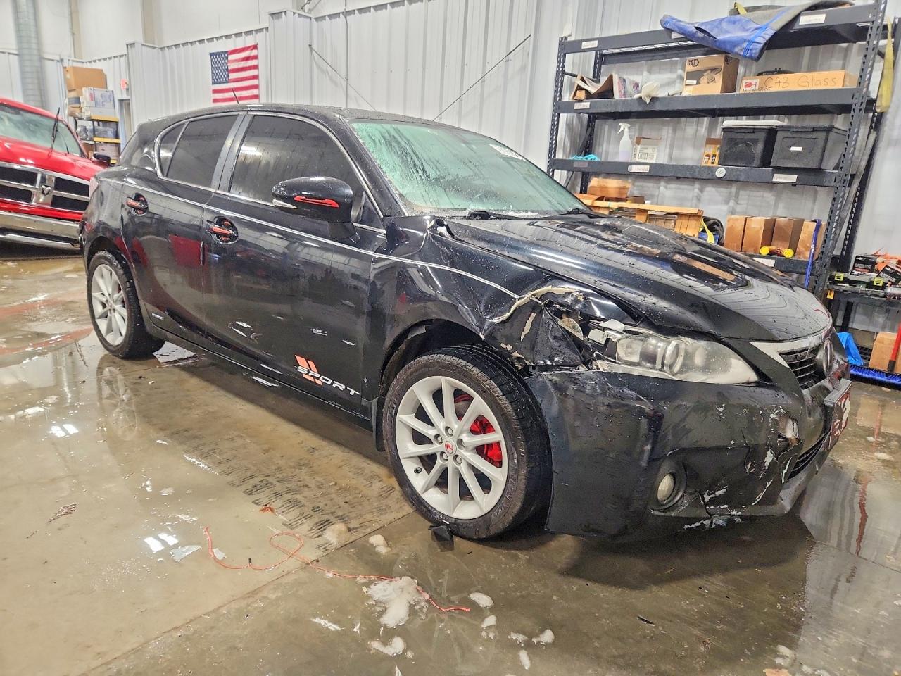 2013 LEXUS CT 200 photo 4
