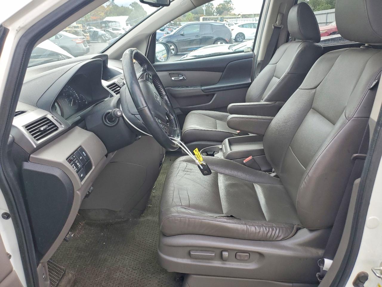 2014 HONDA ODYSSEY EXL photo 13