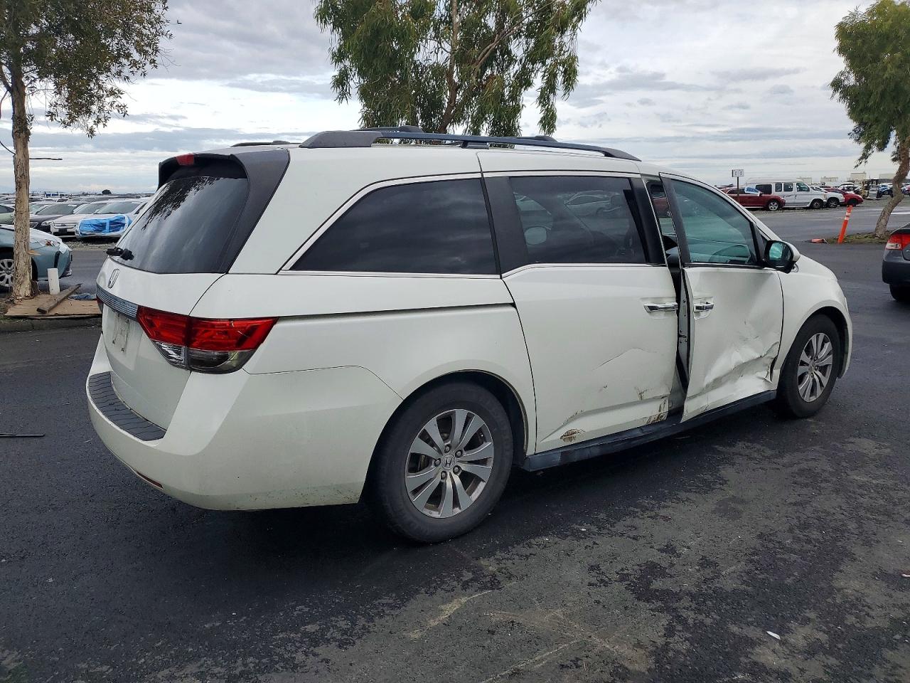 2014 HONDA ODYSSEY EXL photo 5