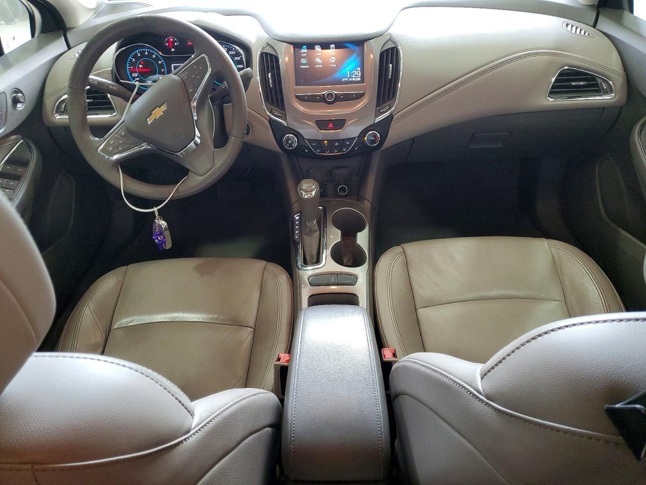 2017 CHEVROLET CRUZE PREMIER photo 8