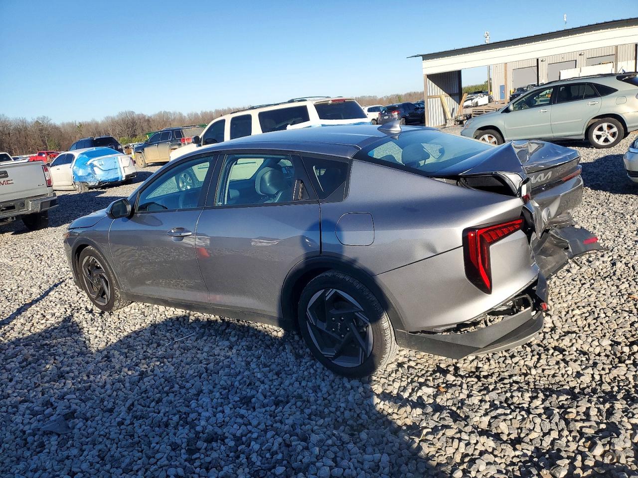 2025 KIA K4 EX photo 2