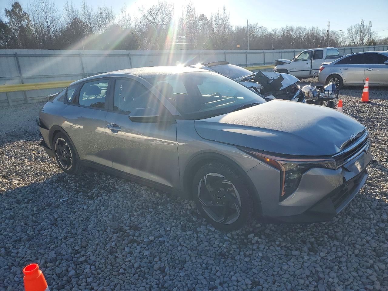 2025 KIA K4 EX photo 4