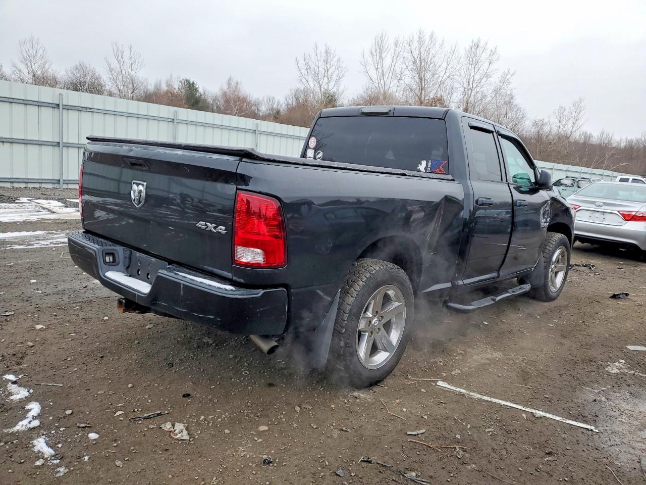 2018 RAM 1500 ST photo 3