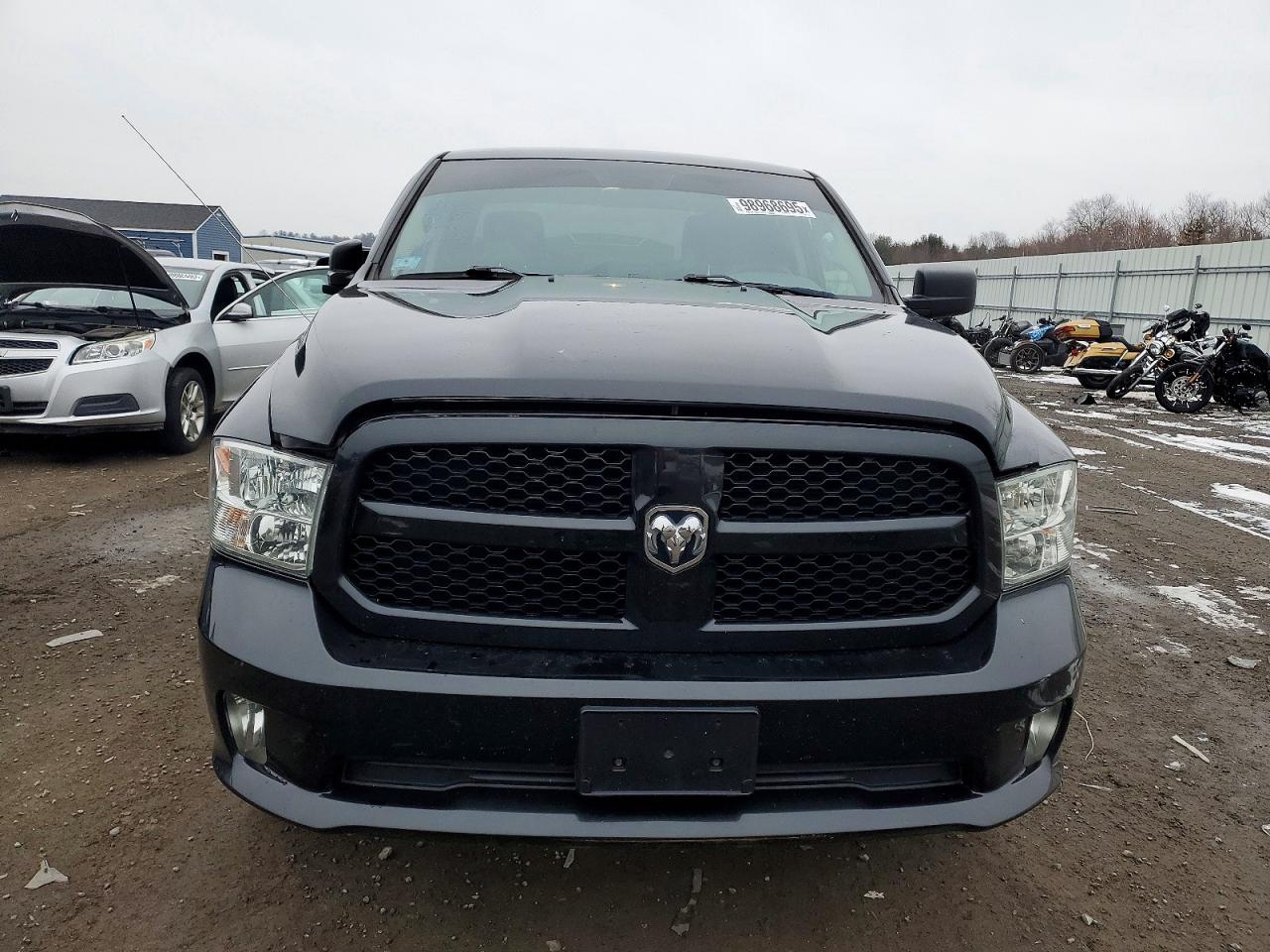 2018 RAM 1500 ST photo 5