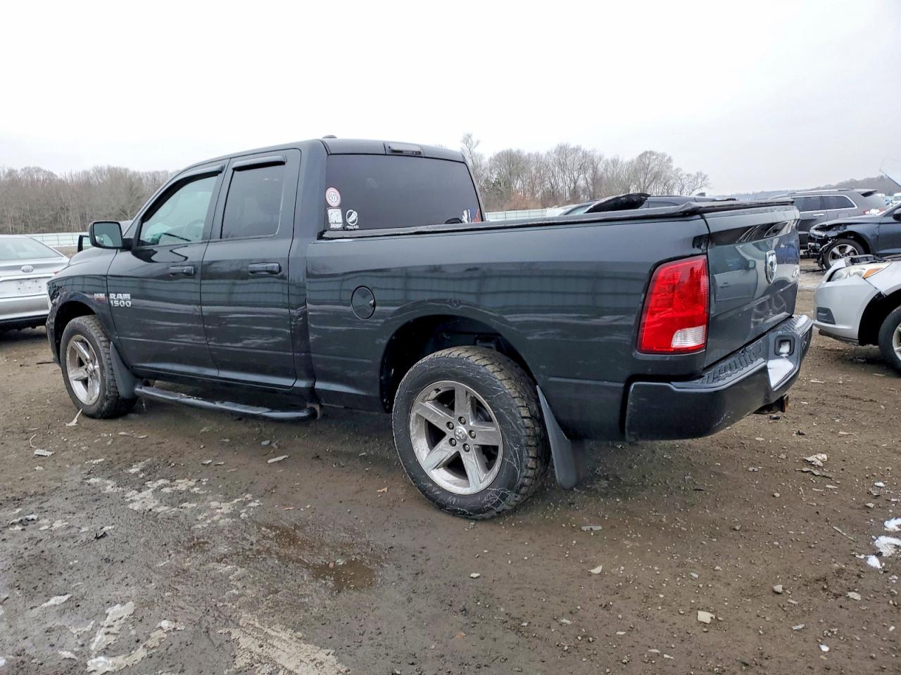 2018 RAM 1500 ST photo 2