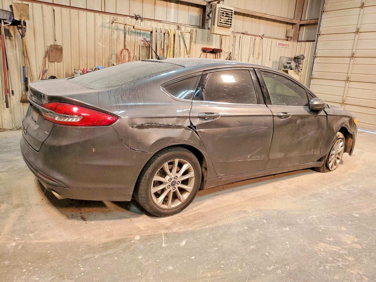 2017 FORD FUSION SE photo 7