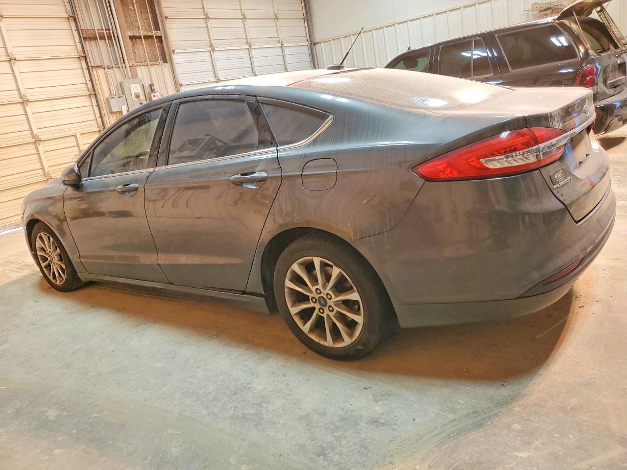 2017 FORD FUSION SE photo 4