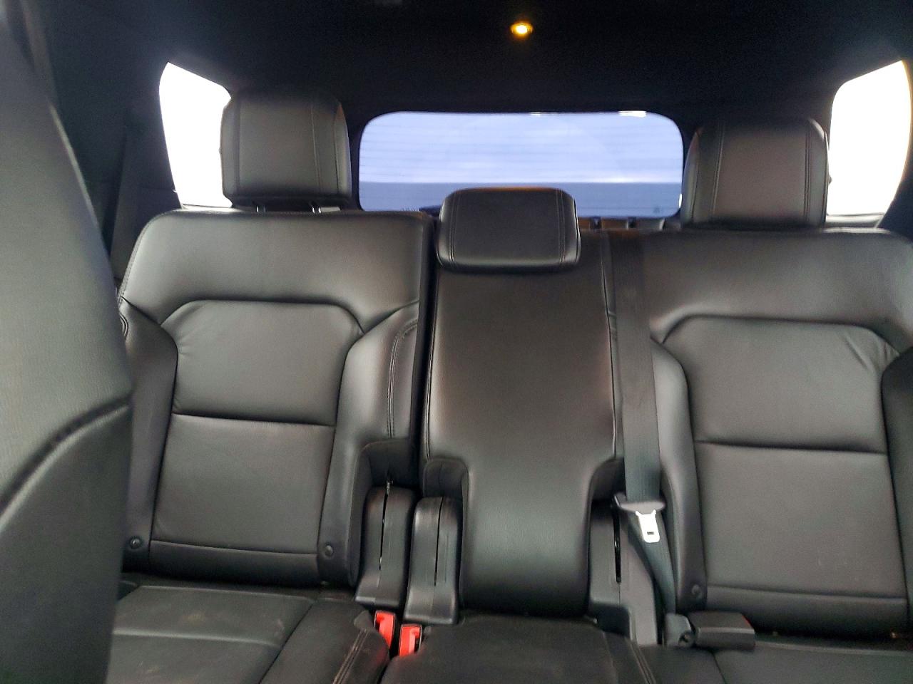 2017 FORD EXPLORER XLT photo 10