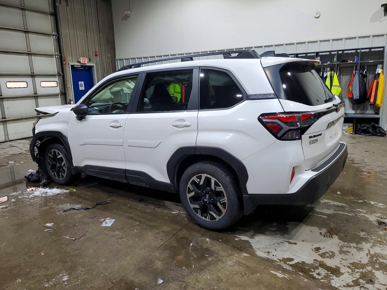 2025 SUBARU FORESTER PREMIUM photo 2