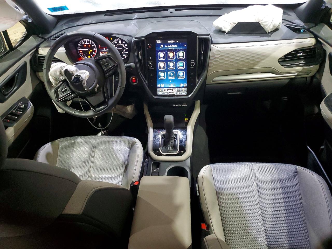 2025 SUBARU FORESTER PREMIUM photo 8